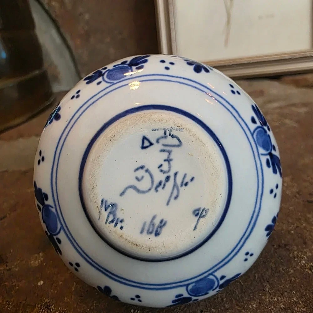 Delft Blue Hand Painted Tear bottle Floral Bud Vase Dutch Pottery 168 Blue White
